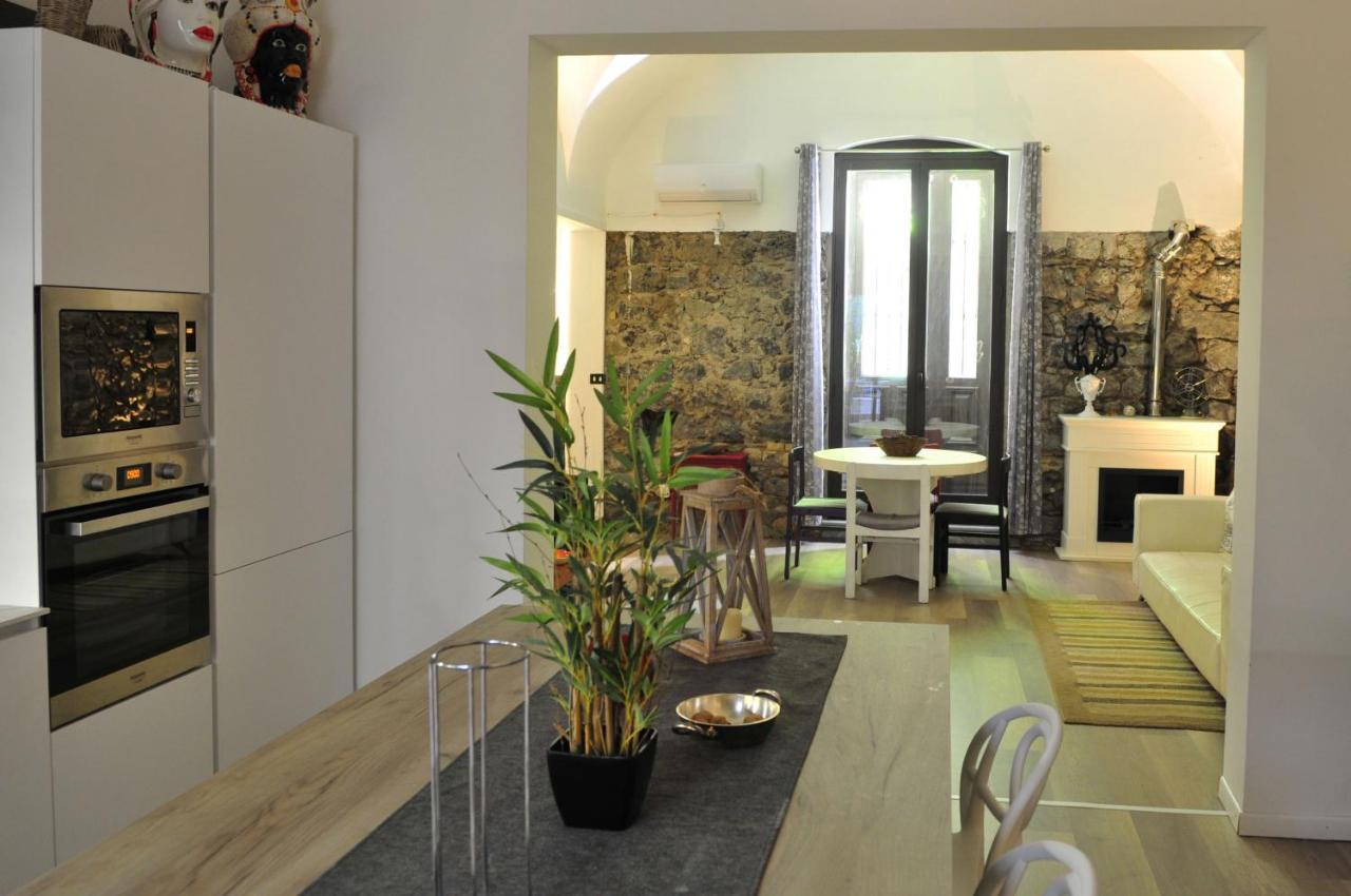 Petra Lavica Holiday Home by Wonderful Italy Catania Esterno foto